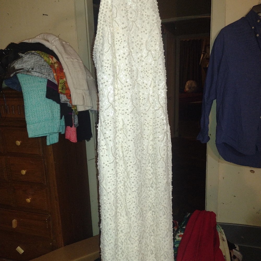 Prom or wedding dress sz 6 st tropez